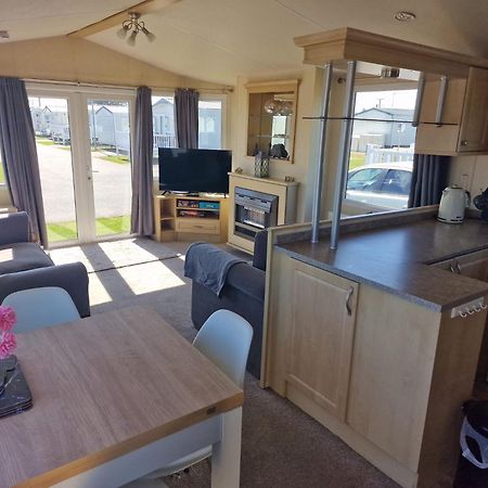 6 Berth Seawick Caravan Park, St Osyth Колчестер Экстерьер фото
